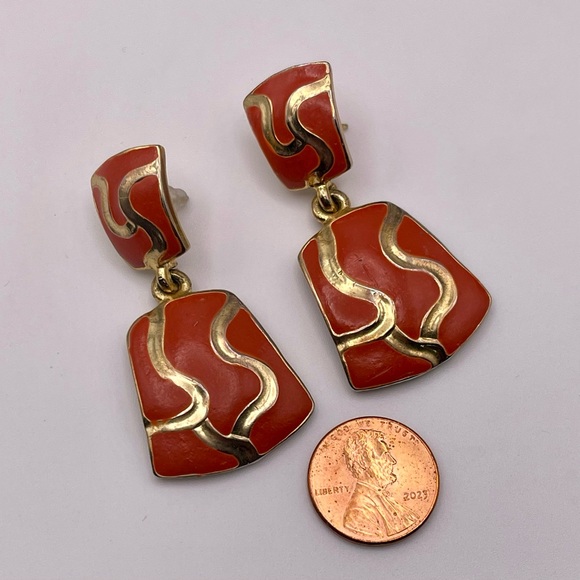 Vintage Bold Burnt Orange and Gold Geometric Dangle Pierced Earrings - Picture 6 of 10